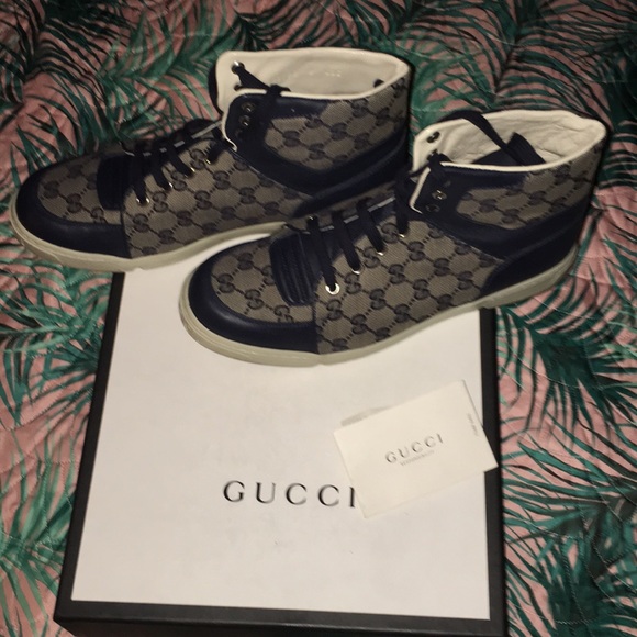 Gucci shoe